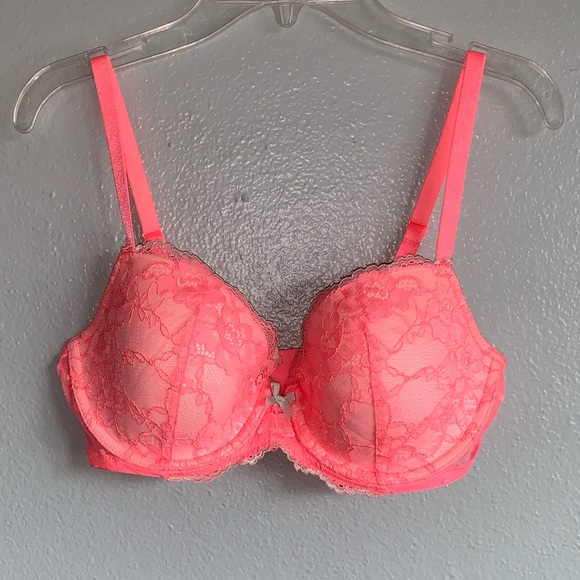 Victoria's Secret Other - Victoria’s Secret Lined a Demi Bra.